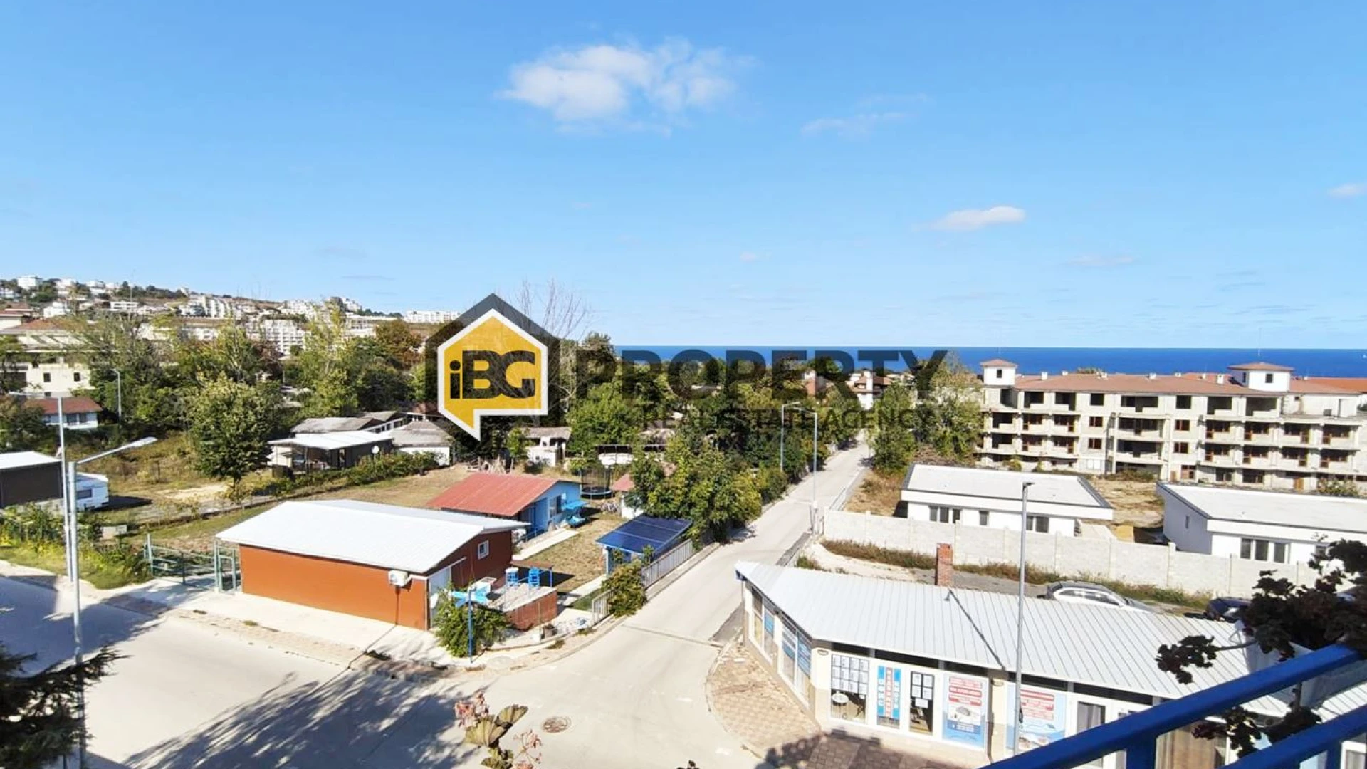 Studio with City and Sea View