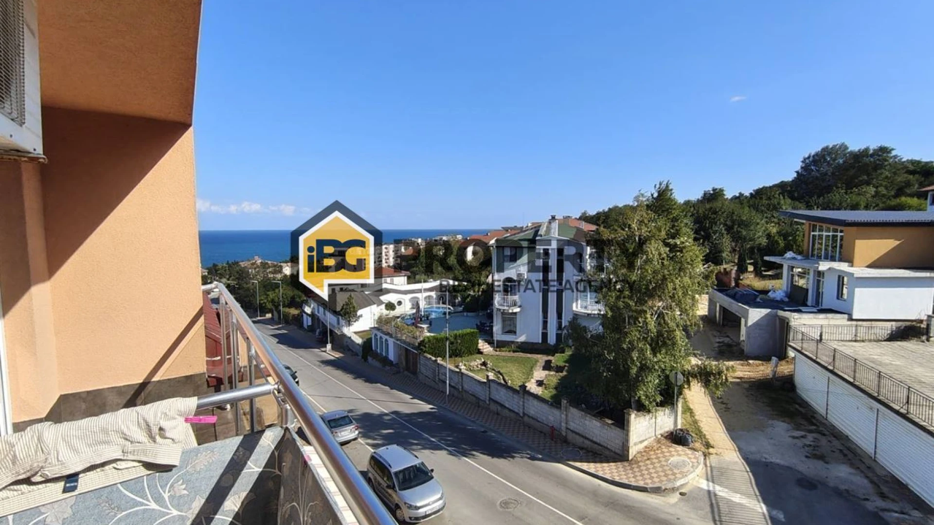Artistic Studio with Sea View