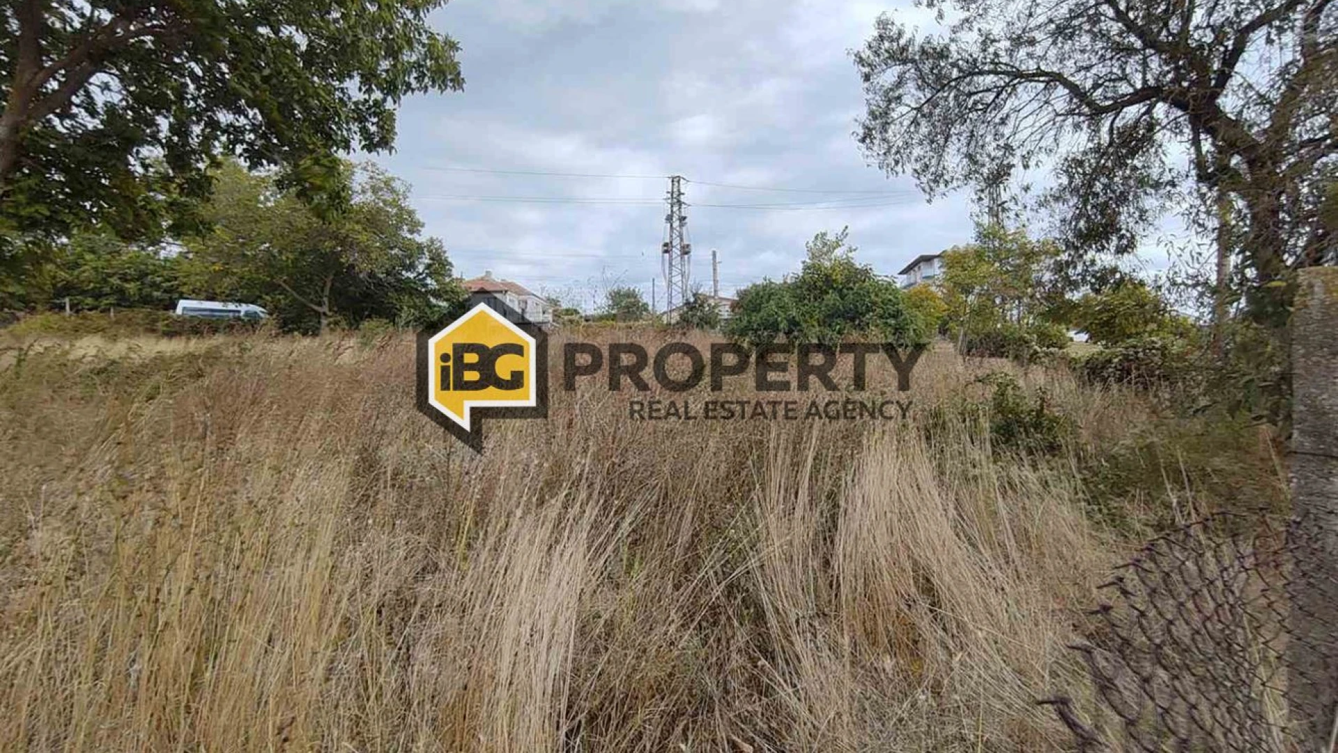 Large Plot in Greek Quarter