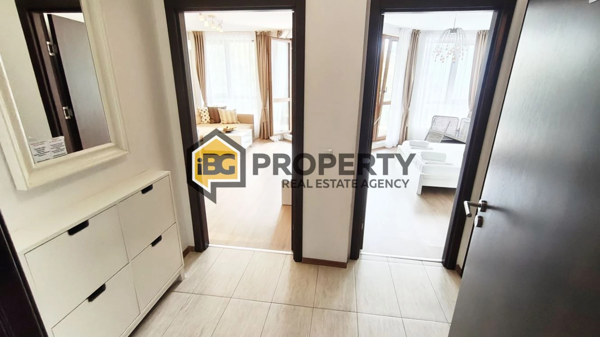One-bedroom on the First Line