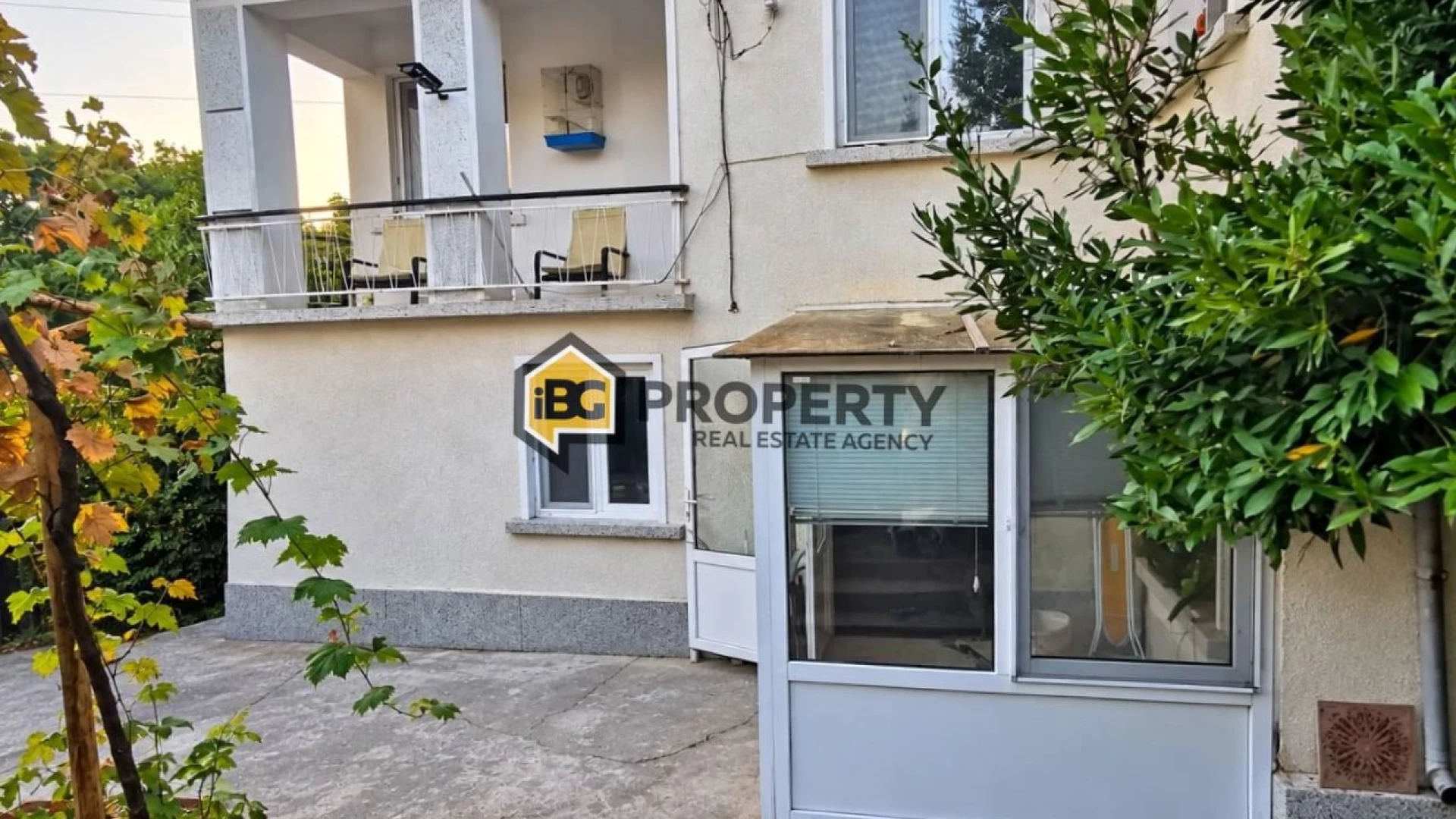 Solid House Near the Center of Byala – Fertile Garden!